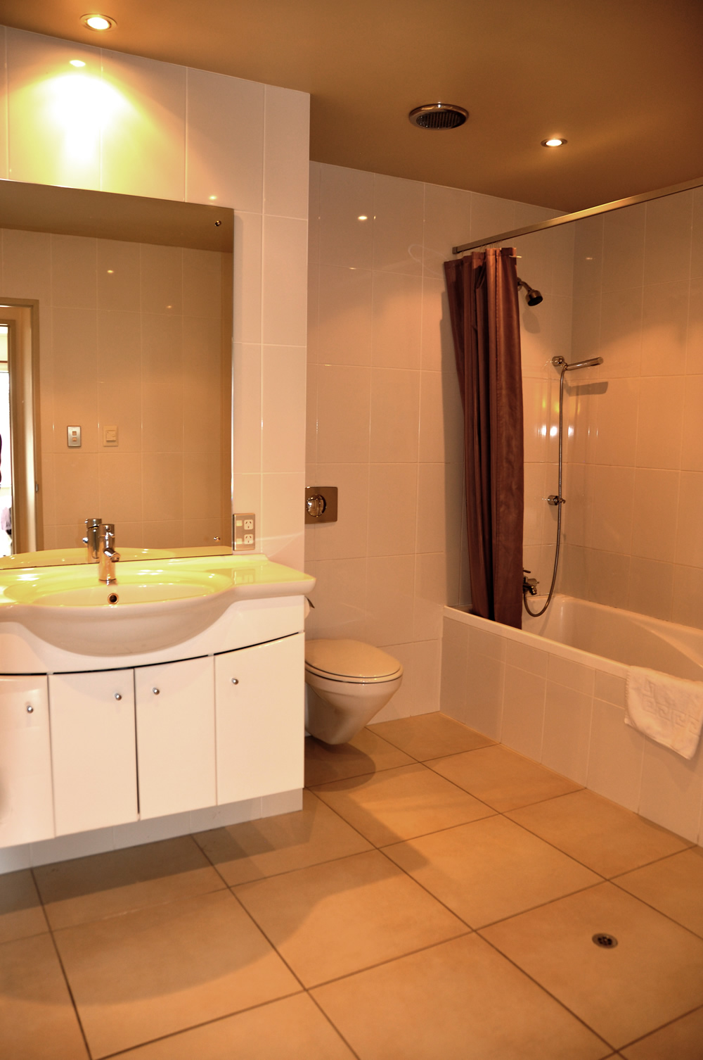 Rooms & Photos St James Apartments QueenstownSt James Apartments Queenstown